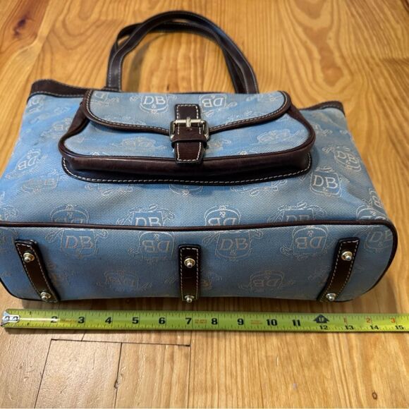 Dooney & Bourke East West Canvas / Leather Trim Donegal Crest Tote Shoulder Bag - Picture 5 of 16